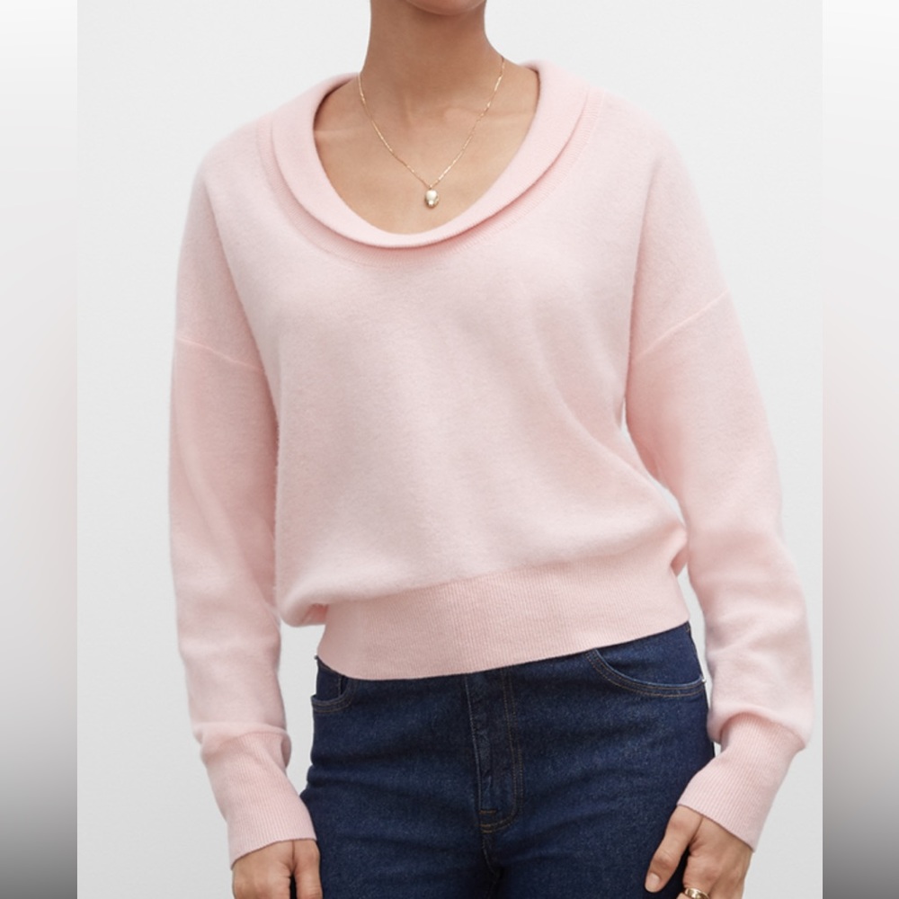 🥰Club Monaco Boiled Cashmere light pink pullover XS